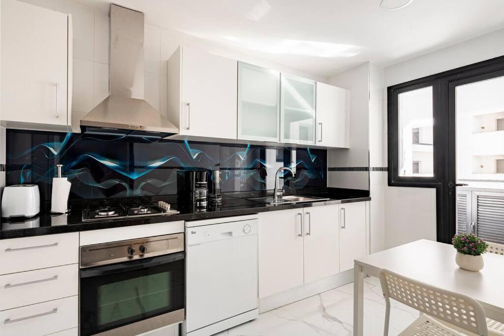 Superb & Sunny 2Br & 2Ba Apt. W/ Seaview, Malabata Ταγγέρη Εξωτερικό φωτογραφία