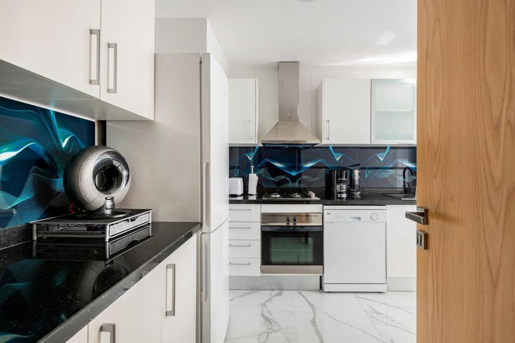 Superb & Sunny 2Br & 2Ba Apt. W/ Seaview, Malabata Ταγγέρη Εξωτερικό φωτογραφία
